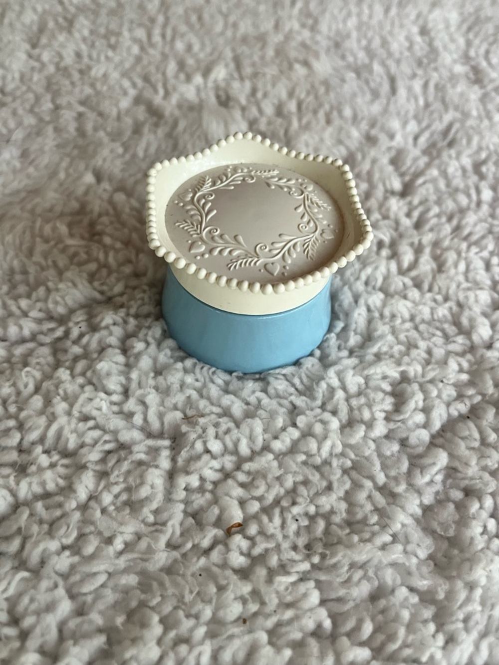 Vintage Avon ‘Here’s My Heart’ Cream  Sachet Ceramic Jar W/ Some Original Cream